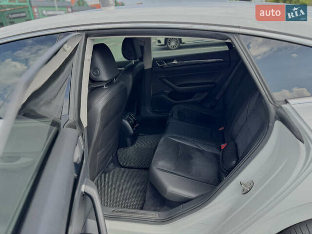 Фольксваген Arteon 2017 в Киеве на Automoto.ua Белый Фольксваген Arteon, объемом двигателя 1.97 л и пробегом 212 тыс. км за 24000 $, фото 17 на Automoto.ua