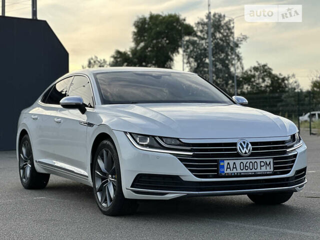 Білий Фольксваген Arteon, об'ємом двигуна 2 л та пробігом 223 тис. км за 27500 $, фото 17 на Automoto.ua