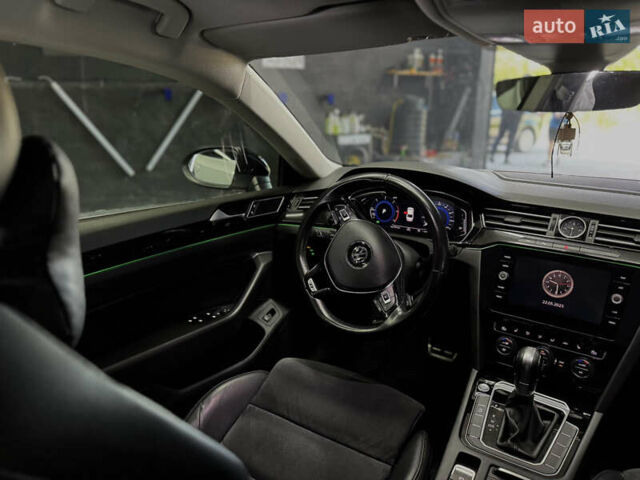 Фольксваген Arteon 2017 в Киеве на Automoto.ua Белый Фольксваген Arteon, объемом двигателя 1.97 л и пробегом 212 тыс. км за 24000 $, фото 9 на Automoto.ua