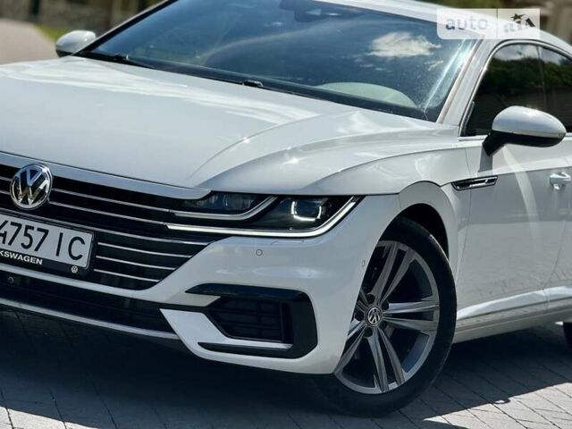 Белый Фольксваген Arteon, объемом двигателя 2 л и пробегом 249 тыс. км за 26900 $, фото 24 на Automoto.ua