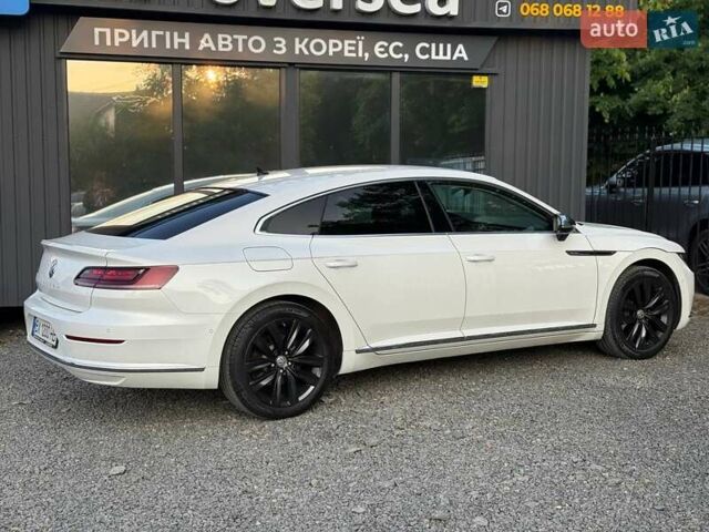 Белый Фольксваген Arteon, объемом двигателя 2 л и пробегом 229 тыс. км за 22000 $, фото 10 на Automoto.ua