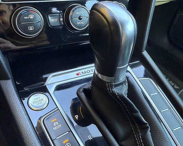 Фольксваген Arteon 2017 в Тернополе на Automoto.ua Белый Фольксваген Arteon, объемом двигателя 1.98 л и пробегом 164 тыс. км за 24800 $, фото 14 на Automoto.ua