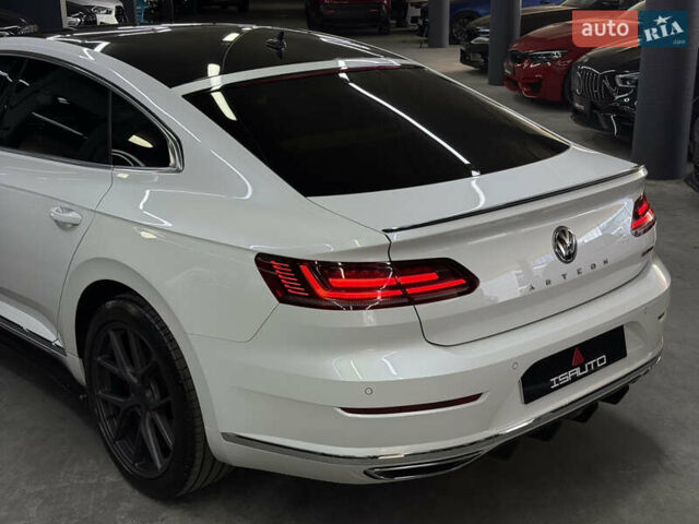 Фольксваген Arteon 2017 в Одессе на Automoto.ua Белый Фольксваген Arteon, объемом двигателя 1.98 л и пробегом 81 тыс. км за 31900 $, фото 11 на Automoto.ua
