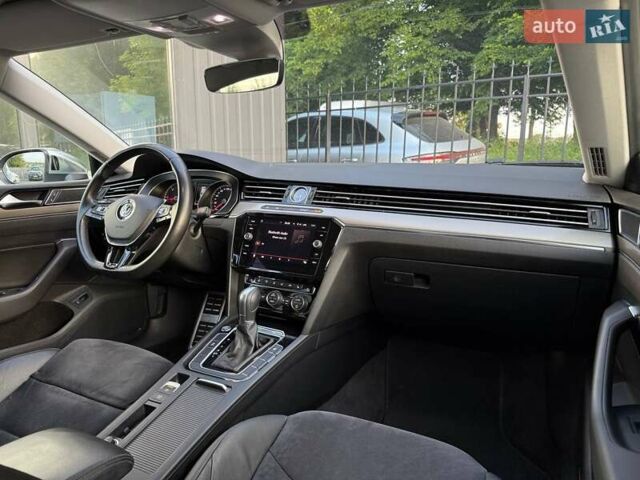 Белый Фольксваген Arteon, объемом двигателя 2 л и пробегом 229 тыс. км за 22000 $, фото 35 на Automoto.ua