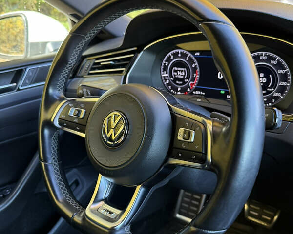 Фольксваген Arteon 2017 в Тернополе на Automoto.ua Белый Фольксваген Arteon, объемом двигателя 1.98 л и пробегом 164 тыс. км за 24800 $, фото 12 на Automoto.ua