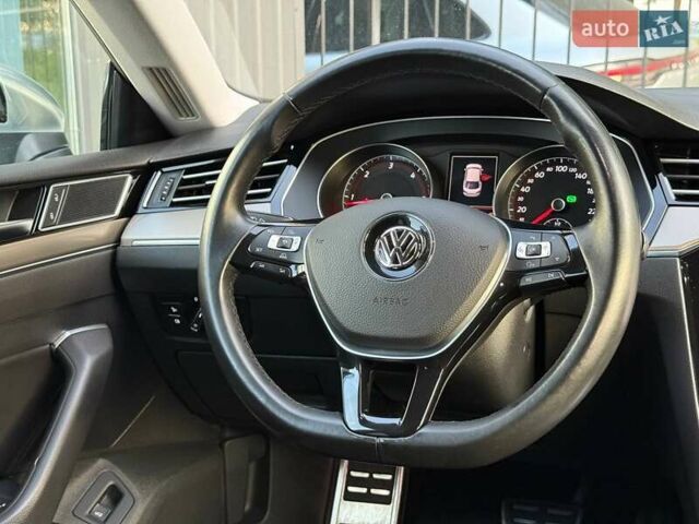 Белый Фольксваген Arteon, объемом двигателя 2 л и пробегом 229 тыс. км за 22000 $, фото 37 на Automoto.ua