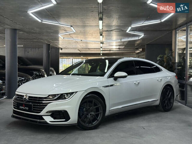 Фольксваген Arteon 2017 в Одессе на Automoto.ua Белый Фольксваген Arteon, объемом двигателя 1.98 л и пробегом 81 тыс. км за 31900 $, фото 6 на Automoto.ua