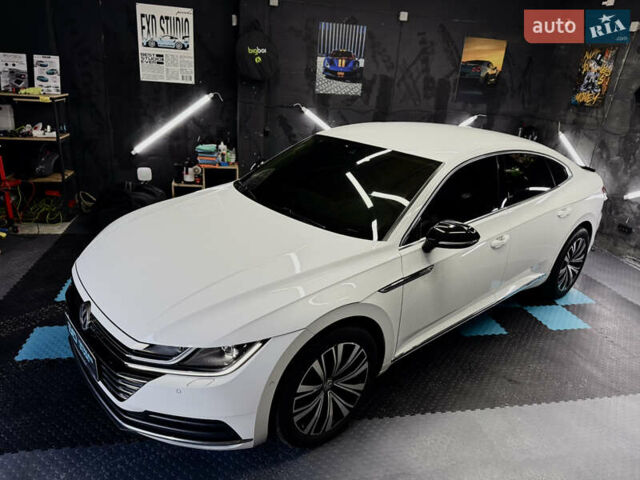 Фольксваген Arteon 2017 в Киеве на Automoto.ua Белый Фольксваген Arteon, объемом двигателя 1.97 л и пробегом 212 тыс. км за 24000 $, фото 6 на Automoto.ua