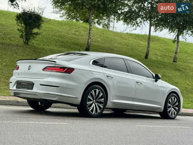 Белый Фольксваген Arteon, объемом двигателя 2 л и пробегом 206 тыс. км за 24500 $, фото 16 на Automoto.ua