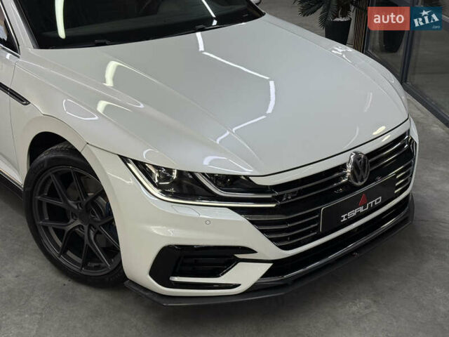 Фольксваген Arteon 2017 в Одессе на Automoto.ua Белый Фольксваген Arteon, объемом двигателя 1.98 л и пробегом 81 тыс. км за 31900 $, фото 2 на Automoto.ua