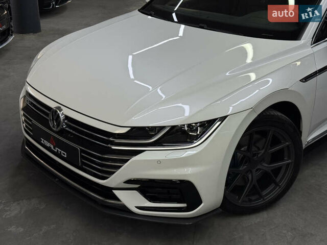 Фольксваген Arteon 2017 в Одессе на Automoto.ua Белый Фольксваген Arteon, объемом двигателя 1.98 л и пробегом 81 тыс. км за 31900 $, фото 7 на Automoto.ua