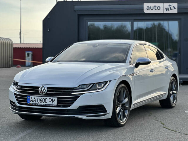 Белый Фольксваген Arteon, объемом двигателя 2 л и пробегом 223 тыс. км за 27500 $, фото 15 на Automoto.ua