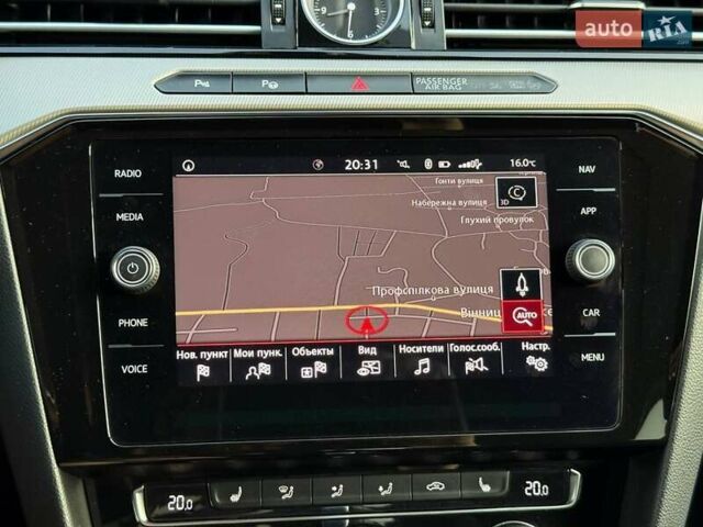 Белый Фольксваген Arteon, объемом двигателя 2 л и пробегом 229 тыс. км за 22000 $, фото 54 на Automoto.ua