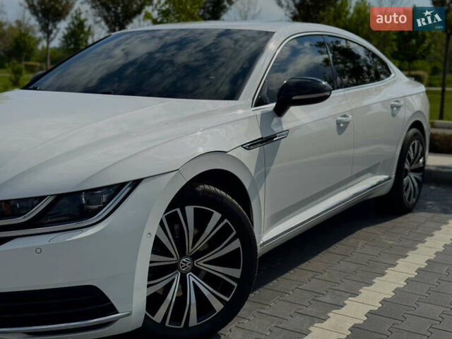 Фольксваген Arteon 2017 в Киеве на Automoto.ua Белый Фольксваген Arteon, объемом двигателя 1.97 л и пробегом 212 тыс. км за 24000 $, фото 13 на Automoto.ua