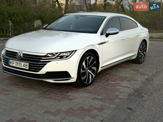 Белый Фольксваген Arteon, объемом двигателя 1.97 л и пробегом 160 тыс. км за 27000 $, фото 51 на Automoto.ua