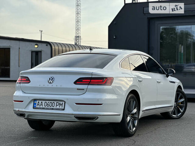 Білий Фольксваген Arteon, об'ємом двигуна 2 л та пробігом 223 тис. км за 27500 $, фото 9 на Automoto.ua