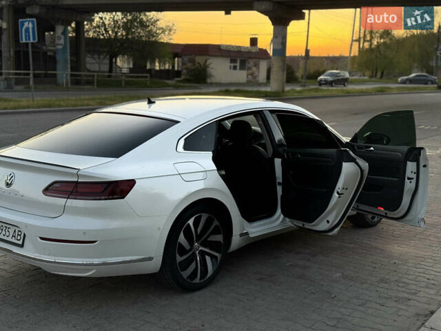 Белый Фольксваген Arteon, объемом двигателя 1.97 л и пробегом 160 тыс. км за 27000 $, фото 52 на Automoto.ua