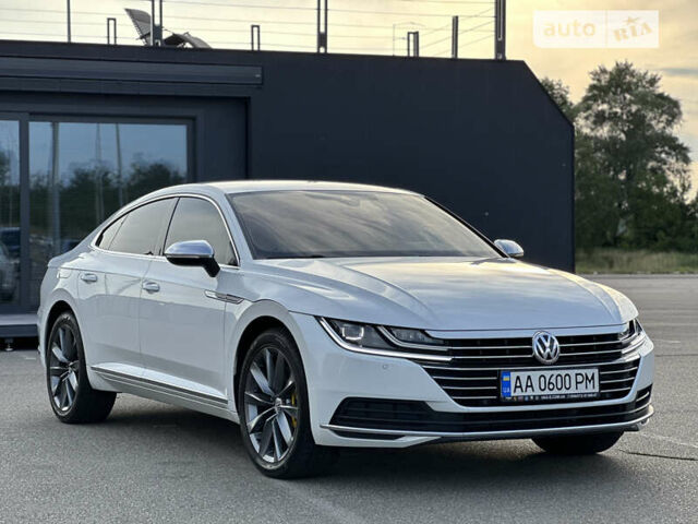 Білий Фольксваген Arteon, об'ємом двигуна 2 л та пробігом 223 тис. км за 27500 $, фото 18 на Automoto.ua