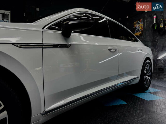 Фольксваген Arteon 2017 в Киеве на Automoto.ua Белый Фольксваген Arteon, объемом двигателя 1.97 л и пробегом 212 тыс. км за 24000 $, фото 8 на Automoto.ua