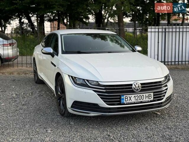 Белый Фольксваген Arteon, объемом двигателя 2 л и пробегом 229 тыс. км за 22000 $, фото 6 на Automoto.ua
