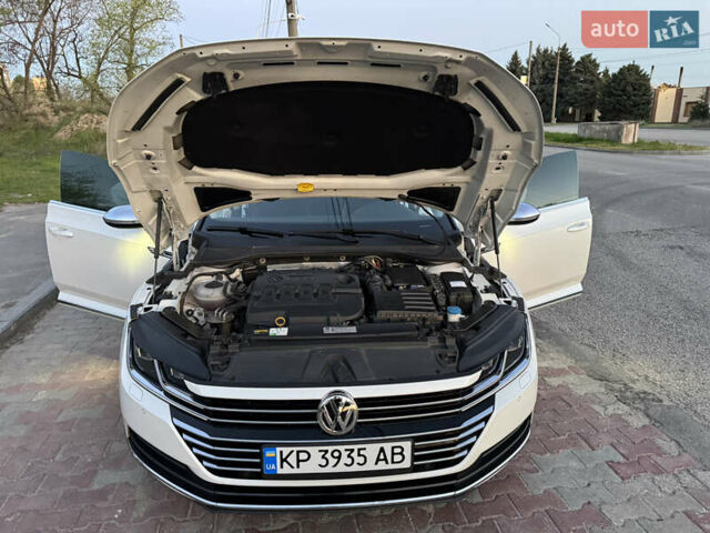 Белый Фольксваген Arteon, объемом двигателя 1.97 л и пробегом 160 тыс. км за 27000 $, фото 23 на Automoto.ua
