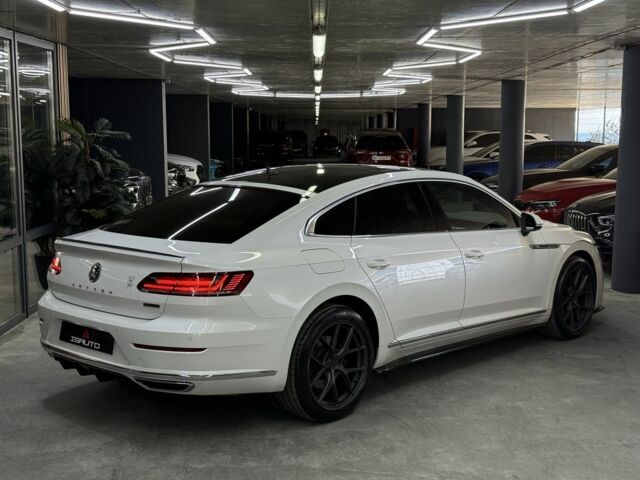 Фольксваген Arteon 2018 в Одессе на Automoto.ua Белый Фольксваген Arteon, объемом двигателя 2 л и пробегом 81 тыс. км за 31900 $, фото 8 на Automoto.ua