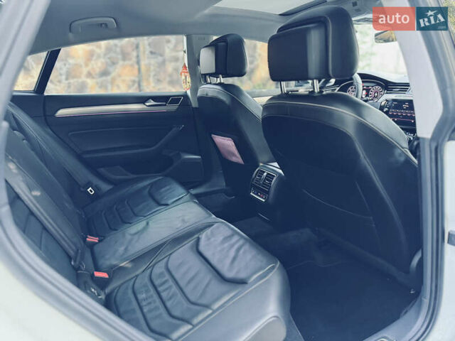 Фольксваген Arteon 2018 в Львове на Automoto.ua Белый Фольксваген Arteon, объемом двигателя 1.97 л и пробегом 91 тыс. км за 25499 $, фото 37 на Automoto.ua