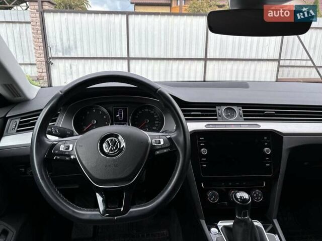Белый Фольксваген Arteon, объемом двигателя 1.5 л и пробегом 66 тыс. км за 23499 $, фото 15 на Automoto.ua