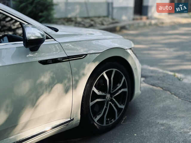 Фольксваген Arteon 2018 в Львове на Automoto.ua Белый Фольксваген Arteon, объемом двигателя 1.97 л и пробегом 91 тыс. км за 25499 $, фото 18 на Automoto.ua