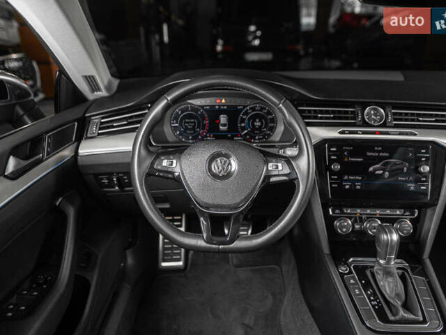 Белый Фольксваген Arteon, объемом двигателя 2 л и пробегом 63 тыс. км за 27900 $, фото 27 на Automoto.ua