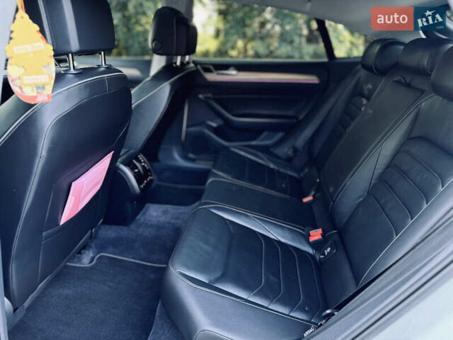 Фольксваген Arteon 2018 в Львове на Automoto.ua Белый Фольксваген Arteon, объемом двигателя 1.97 л и пробегом 91 тыс. км за 25499 $, фото 42 на Automoto.ua