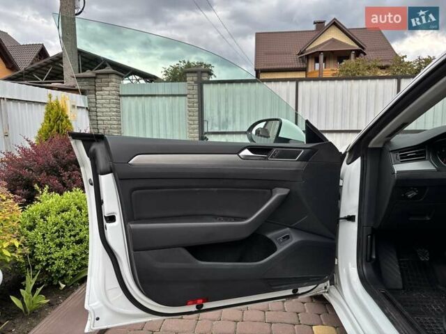 Белый Фольксваген Arteon, объемом двигателя 1.5 л и пробегом 66 тыс. км за 23499 $, фото 14 на Automoto.ua