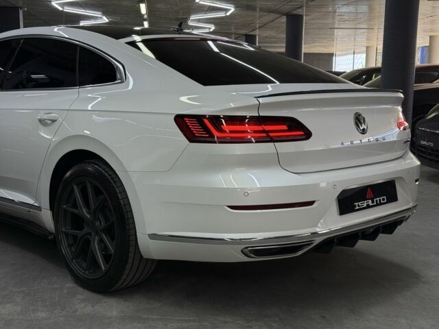 Фольксваген Arteon 2018 в Одессе на Automoto.ua Белый Фольксваген Arteon, объемом двигателя 2 л и пробегом 81 тыс. км за 31900 $, фото 15 на Automoto.ua