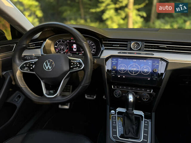 Белый Фольксваген Arteon, объемом двигателя 2 л и пробегом 90 тыс. км за 26499 $, фото 39 на Automoto.ua