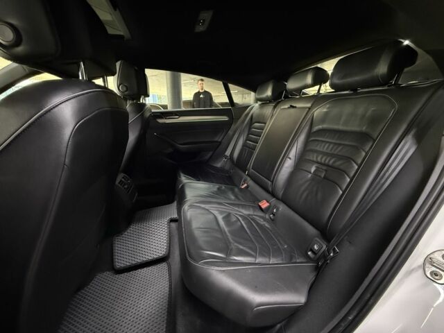 Фольксваген Arteon 2018 в Одессе на Automoto.ua Белый Фольксваген Arteon, объемом двигателя 2 л и пробегом 81 тыс. км за 31900 $, фото 17 на Automoto.ua