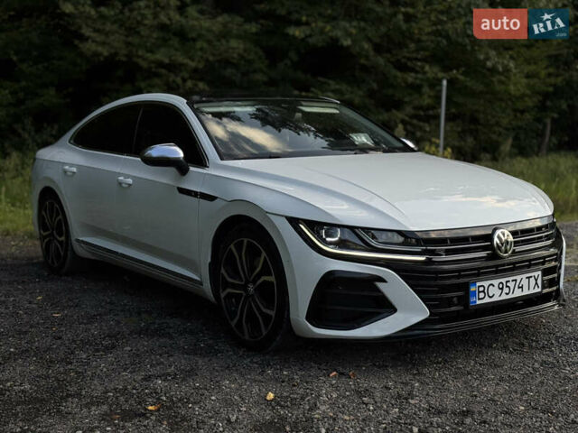 Белый Фольксваген Arteon, объемом двигателя 2 л и пробегом 90 тыс. км за 26499 $, фото 9 на Automoto.ua