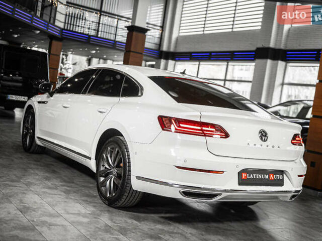 Белый Фольксваген Arteon, объемом двигателя 2 л и пробегом 63 тыс. км за 27900 $, фото 10 на Automoto.ua