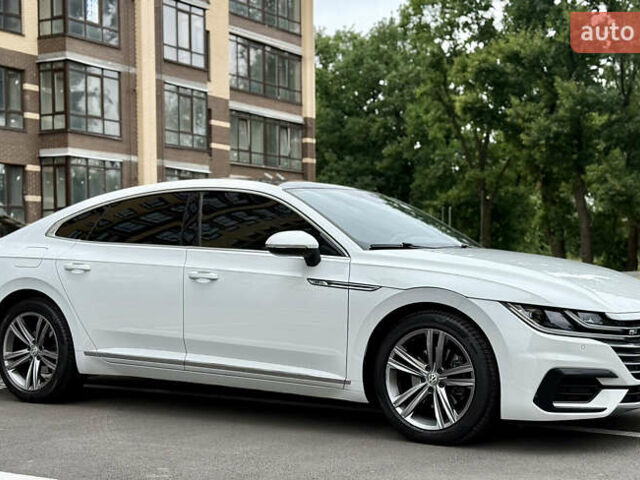 Белый Фольксваген Arteon, объемом двигателя 2 л и пробегом 235 тыс. км за 25777 $, фото 18 на Automoto.ua