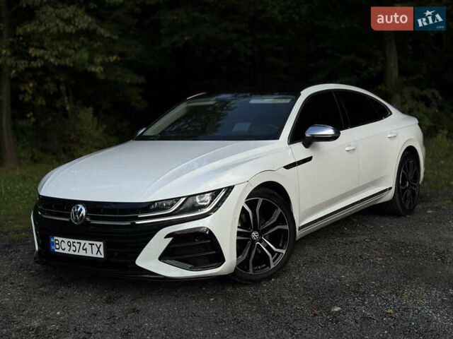 Белый Фольксваген Arteon, объемом двигателя 2 л и пробегом 90 тыс. км за 26499 $, фото 2 на Automoto.ua
