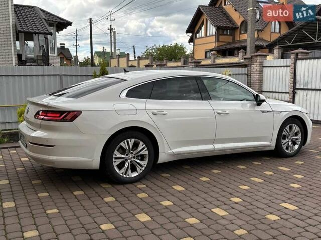 Белый Фольксваген Arteon, объемом двигателя 1.5 л и пробегом 66 тыс. км за 23499 $, фото 3 на Automoto.ua
