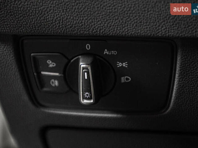 Білий Фольксваген Arteon, об'ємом двигуна 2 л та пробігом 63 тис. км за 28500 $, фото 44 на Automoto.ua