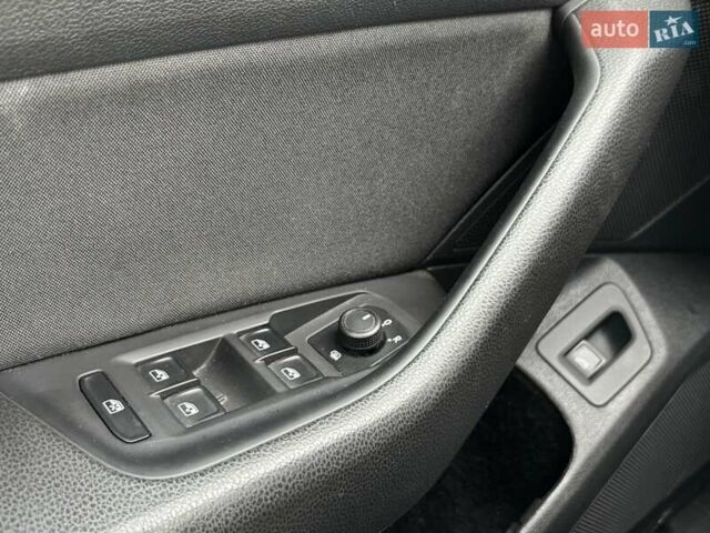 Белый Фольксваген Arteon, объемом двигателя 1.5 л и пробегом 66 тыс. км за 23499 $, фото 24 на Automoto.ua