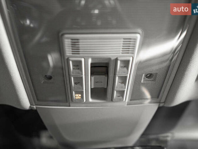 Білий Фольксваген Arteon, об'ємом двигуна 2 л та пробігом 63 тис. км за 28500 $, фото 37 на Automoto.ua