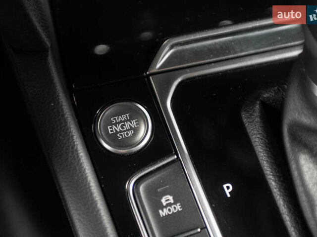 Білий Фольксваген Arteon, об'ємом двигуна 2 л та пробігом 63 тис. км за 28500 $, фото 39 на Automoto.ua