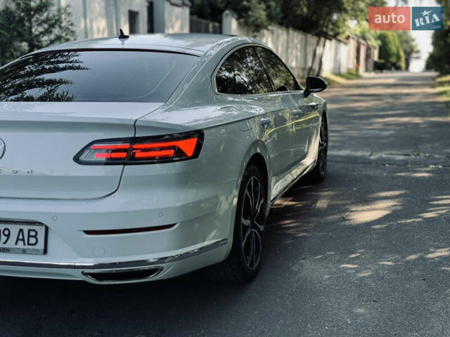 Фольксваген Arteon 2018 в Львове на Automoto.ua Белый Фольксваген Arteon, объемом двигателя 1.97 л и пробегом 91 тыс. км за 25499 $, фото 22 на Automoto.ua