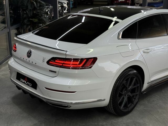 Фольксваген Arteon 2018 в Одессе на Automoto.ua Белый Фольксваген Arteon, объемом двигателя 2 л и пробегом 81 тыс. км за 31900 $, фото 9 на Automoto.ua