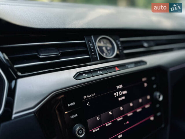 Фольксваген Arteon 2018 в Львове на Automoto.ua Белый Фольксваген Arteon, объемом двигателя 1.97 л и пробегом 91 тыс. км за 25499 $, фото 53 на Automoto.ua