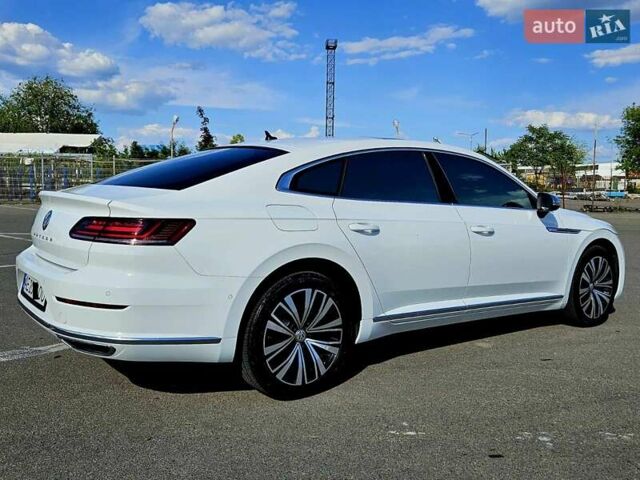 Білий Фольксваген Arteon, об'ємом двигуна 2 л та пробігом 150 тис. км за 27900 $, фото 10 на Automoto.ua