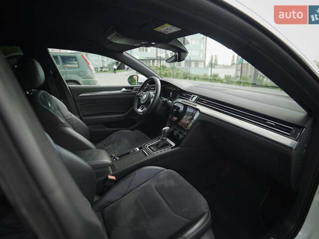 Білий Фольксваген Arteon, об'ємом двигуна 2 л та пробігом 146 тис. км за 28700 $, фото 61 на Automoto.ua