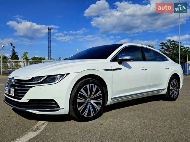 Білий Фольксваген Arteon, об'ємом двигуна 2 л та пробігом 150 тис. км за 27900 $, фото 2 на Automoto.ua